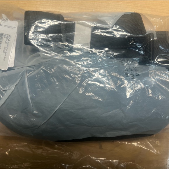 NWT lululemon athletica city adventurer belt bag 2.5L - Picture 6 of 11